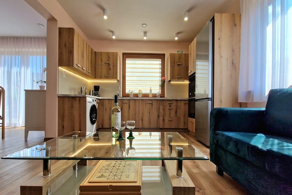 Foto van Vakantiehuis Wiśniowa met Zwembad en Bergen - Vakantiehuis in Iwierzyce - Kitchen