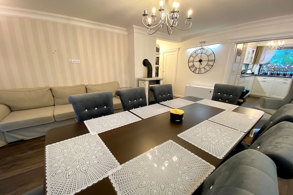 Foto van Vakantiehuis in Dziwnowek met Zwembad en Strand - Vakantiehuis in Dziwnowek - DiningRoom
