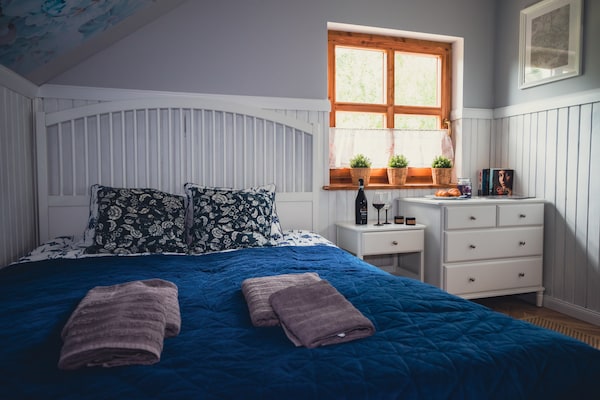 Foto van Grote vakantievilla met sauna, jacuzzi en zwembad. - BedRoom