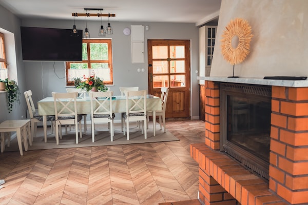 Foto van Grote vakantievilla met sauna, jacuzzi en zwembad. - DiningRoom
