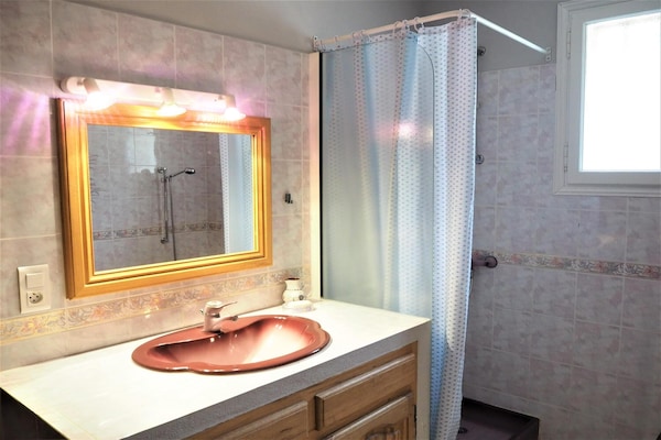 Foto van Ménerbes Huis met Privézwembad - Vakantiehuis in Ménerbes - BathRoom