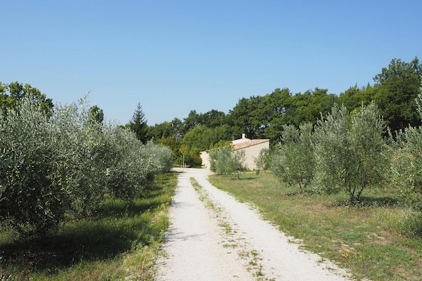 Foto van vakantiehuis in Puyméras met tuin - Vakantiehuis in Puyméras - GardenSummer