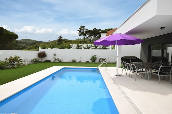 Foto van Vakantiehuis; strand van Nazaré om te surfen - Vakantiehuis in Famalicao - PoolOfHouse