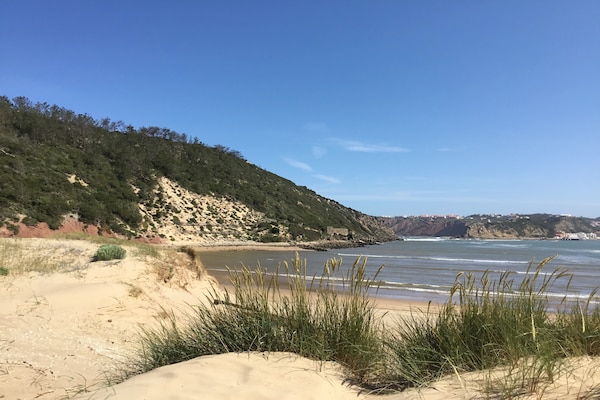 Foto van Vakantiehuis; strand van Nazaré om te surfen - Vakantiehuis in Famalicao - AreaSummer20KM