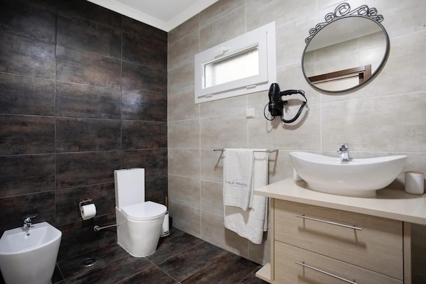 Foto van Villa in Portugal met Privézwembad & Kust - Vakantiehuis in Salir de Matos - BathRoom