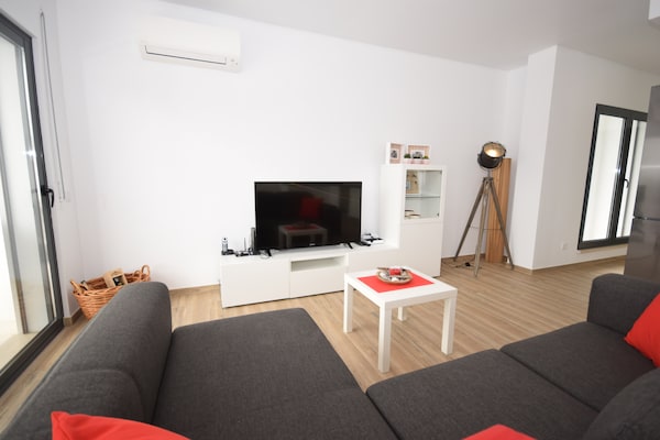 Foto van Comfortabele villa met privé-zwembad vlakbij de mooie stranden van de Zilverkust - LivingRoom