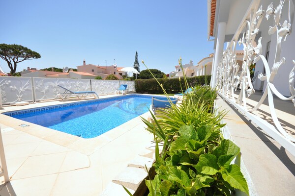 Foto van Villa in Vilamoura met privézwembad - Vakantiehuis in Vilamoura - PoolOfHouse