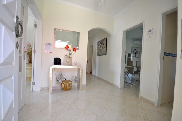 Foto van Villa in Vilamoura met privézwembad - Vakantiehuis in Vilamoura - Landing