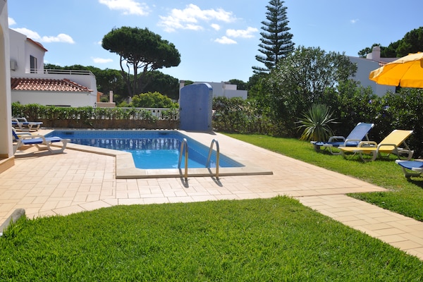 Foto van Villa in Vilamoura met Privézwembad - Vakantiehuis in Vilamoura - GardenSummer