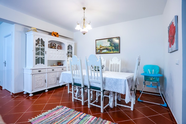 Foto van Carcavelos Villa met zwembad - Vakantiehuis in Carcavelos - TerraceBalcony