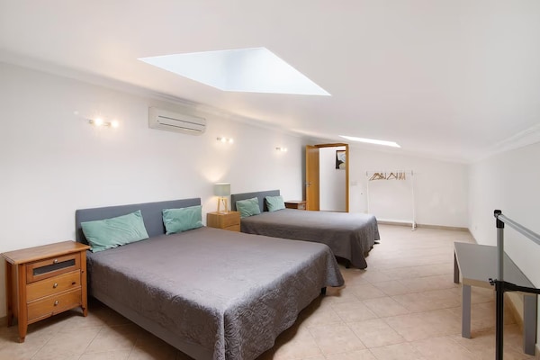Foto van Prachtig vakantiehuis in Manta Rota met privézwembad - BedRoom