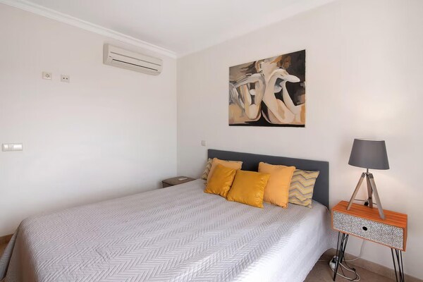 Foto van Prachtig vakantiehuis in Manta Rota met privézwembad - BedRoom