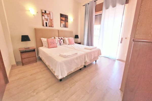 Foto van Villa in Algarve bij Marina & Golfbaan - Vakantiehuis in Quarteira - BedRoom