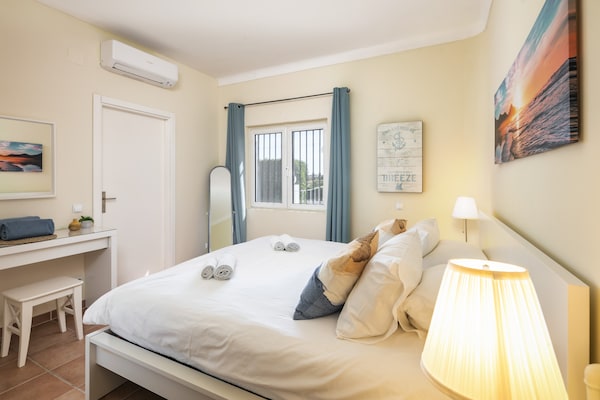 Foto van Villa in kustplaats Carvoeiro, Algarve - Vakantiehuis in Carvoeiro - BedRoom
