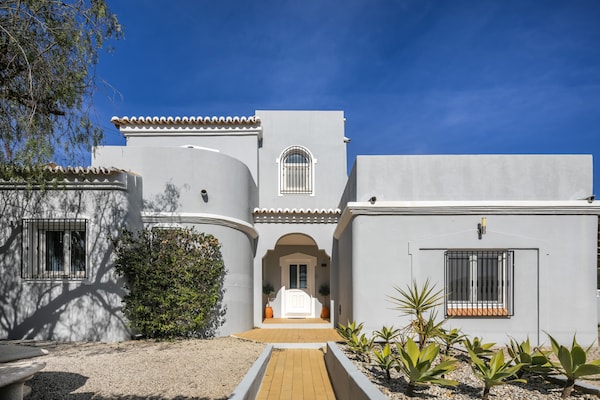 Foto van Villa in kustplaats Carvoeiro, Algarve - Vakantiehuis in Carvoeiro - Outdoor