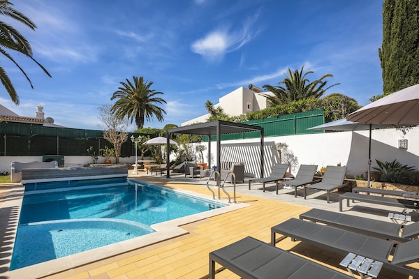 Foto van Villa in kustplaats Carvoeiro, Algarve - Vakantiehuis in Carvoeiro - terrace