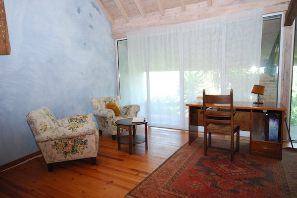Foto van Vintage boerderij in Lissabon Portugal met zwembad - LivingRoom