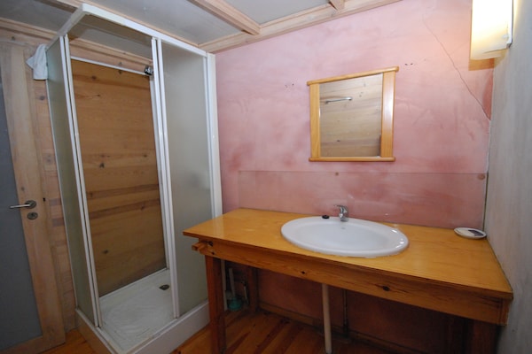 Foto van Boerderij in Soudos met tuin - Vakantiehuis in Soudos - BathRoom