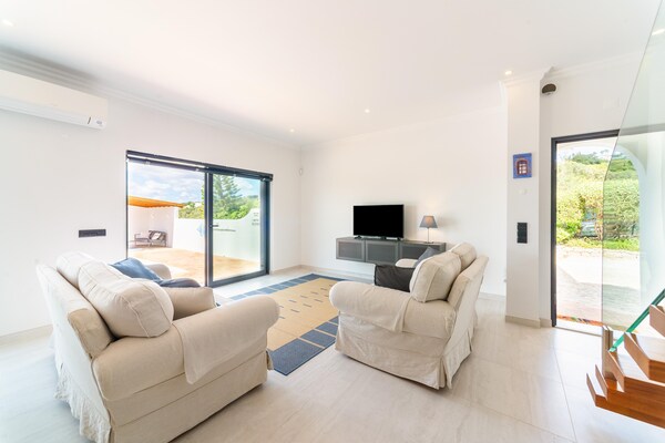 Foto van Casa O Sonho in de buurt van Faro met privézwembad - LivingRoom