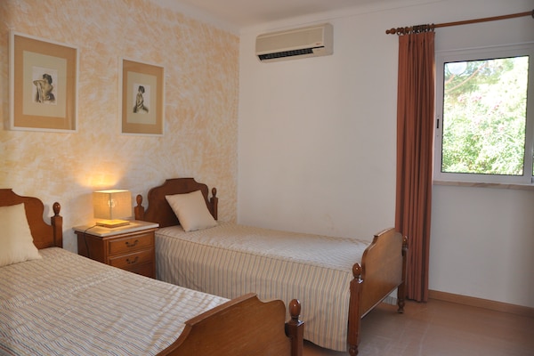Foto van Villa in Vilamoura met Zwembad en Golf - Vakantiehuis in Vilamoura - BedRoom