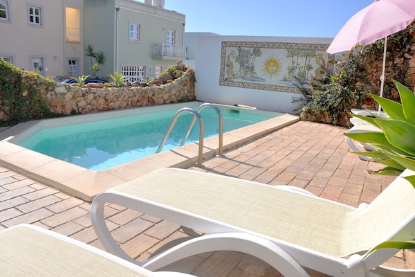Foto van Villa in Vilamoura met Zwembad & Terras - Vakantiehuis in Vilamoura - PoolOfHouse