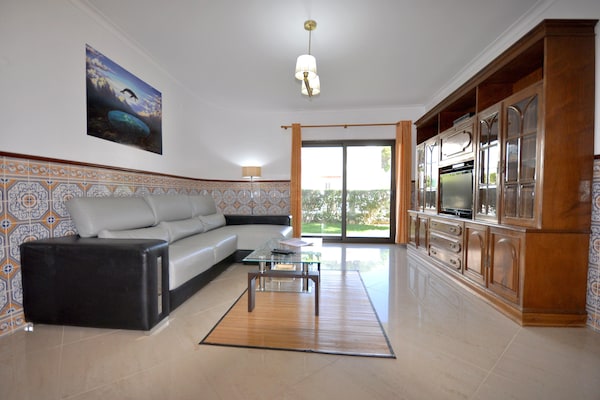 Foto van Villa in Vilamoura met zwembad bij golfbanen - Vakantiehuis in Vilamoura - LivingRoom