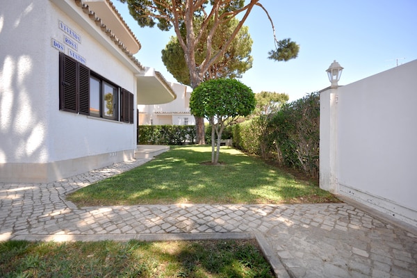 Foto van Villa in Vilamoura met zwembad bij golfbanen - Vakantiehuis in Vilamoura - GardenSummer
