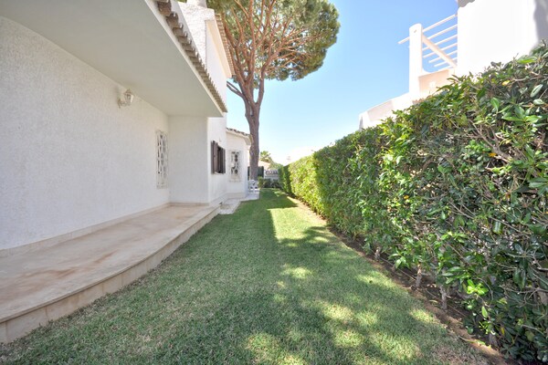 Foto van Villa in Vilamoura met zwembad bij golfbanen - Vakantiehuis in Vilamoura - GardenSummer