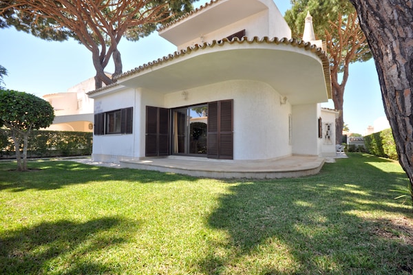 Foto van Villa in Vilamoura met zwembad bij golfbanen - Vakantiehuis in Vilamoura - ExteriorSummer