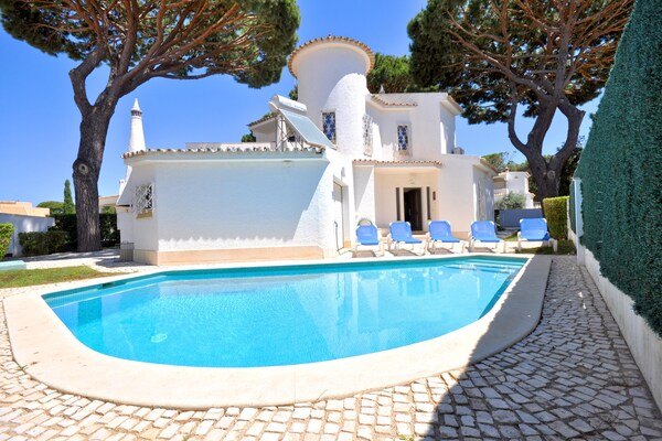 Foto van Villa in Vilamoura met zwembad bij golfbanen - Vakantiehuis in Vilamoura - PoolOfHouse
