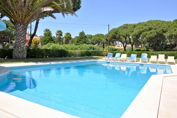 Foto van Villa in Vilamoura met privézwembad & BBQ - Vakantiehuis in Vilamoura - PoolOfHouse