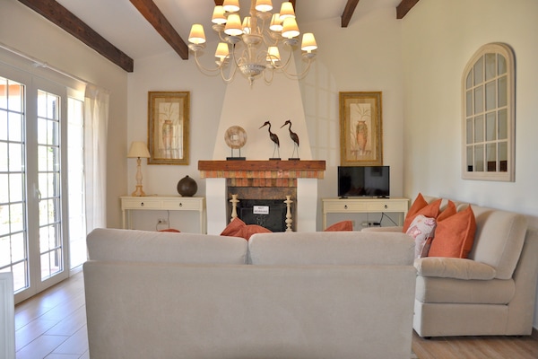 Foto van Villa in Vilamoura met privézwembad - Vakantiehuis in Vilamoura - LivingRoom