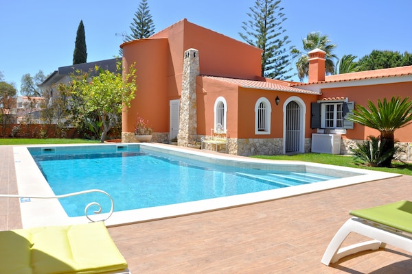 Foto van Villa in Vilamoura met privézwembad - Vakantiehuis in Vilamoura - ExteriorSummer