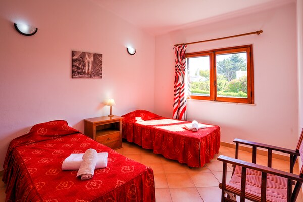 Foto van Moderne villa met privézwembad - Vakantiehuis in Vilamoura - BedRoom