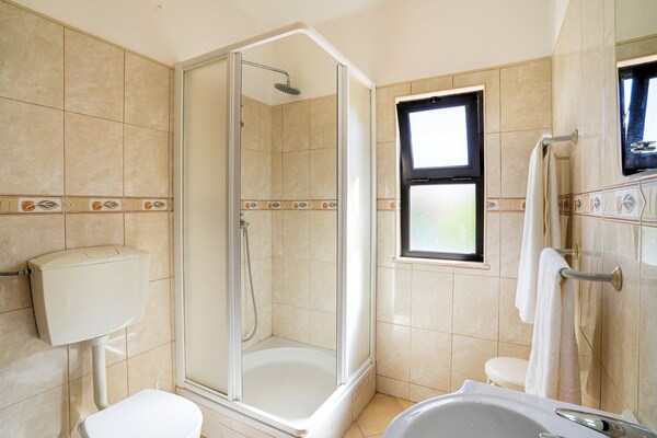 Foto van Moderne villa met privézwembad - Vakantiehuis in Vilamoura - BathRoom