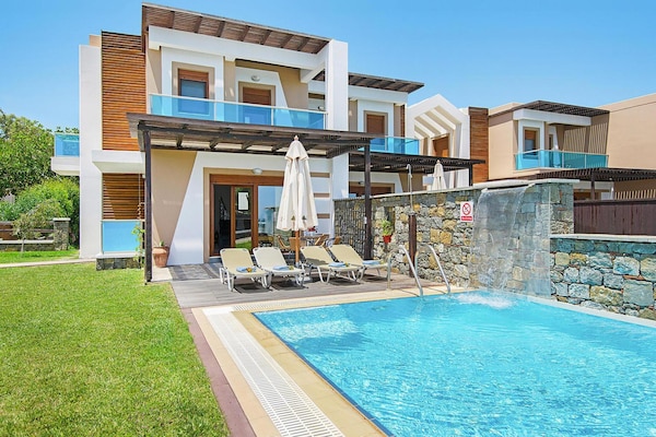 Foto van Vakantiehuis in Kiotari vlak bij het strand - Vakantiehuis in Kiotari - ExteriorSummer