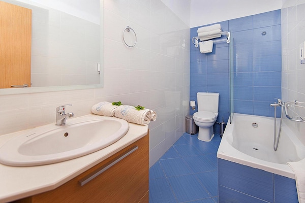 Foto van Vakantiehuis in Kiotari vlak bij het strand - Vakantiehuis in Kiotari - BathRoom