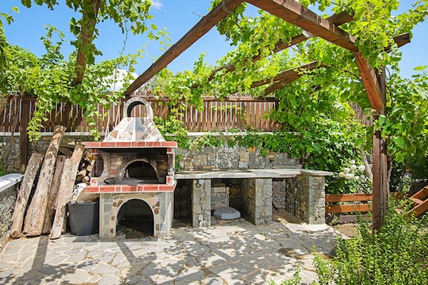 Foto van Vakantiehuis in Kiotari met een barbecue - Vakantiehuis in Kiotari - Ambiance