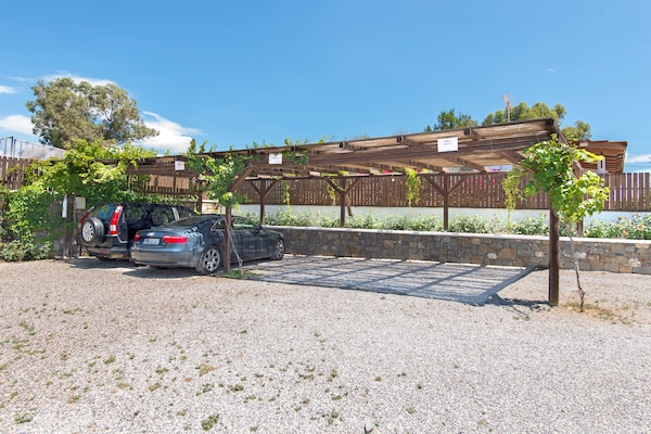Foto van Vakantiehuis in Kiotari met een barbecue - Vakantiehuis in Kiotari - Ambiance