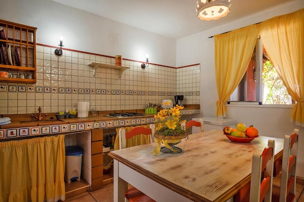 Foto van Vakantiehuis aan de kust van Tenerife voor 3 - Vakantiehuis in Malpais de Candelaria - Kitchen